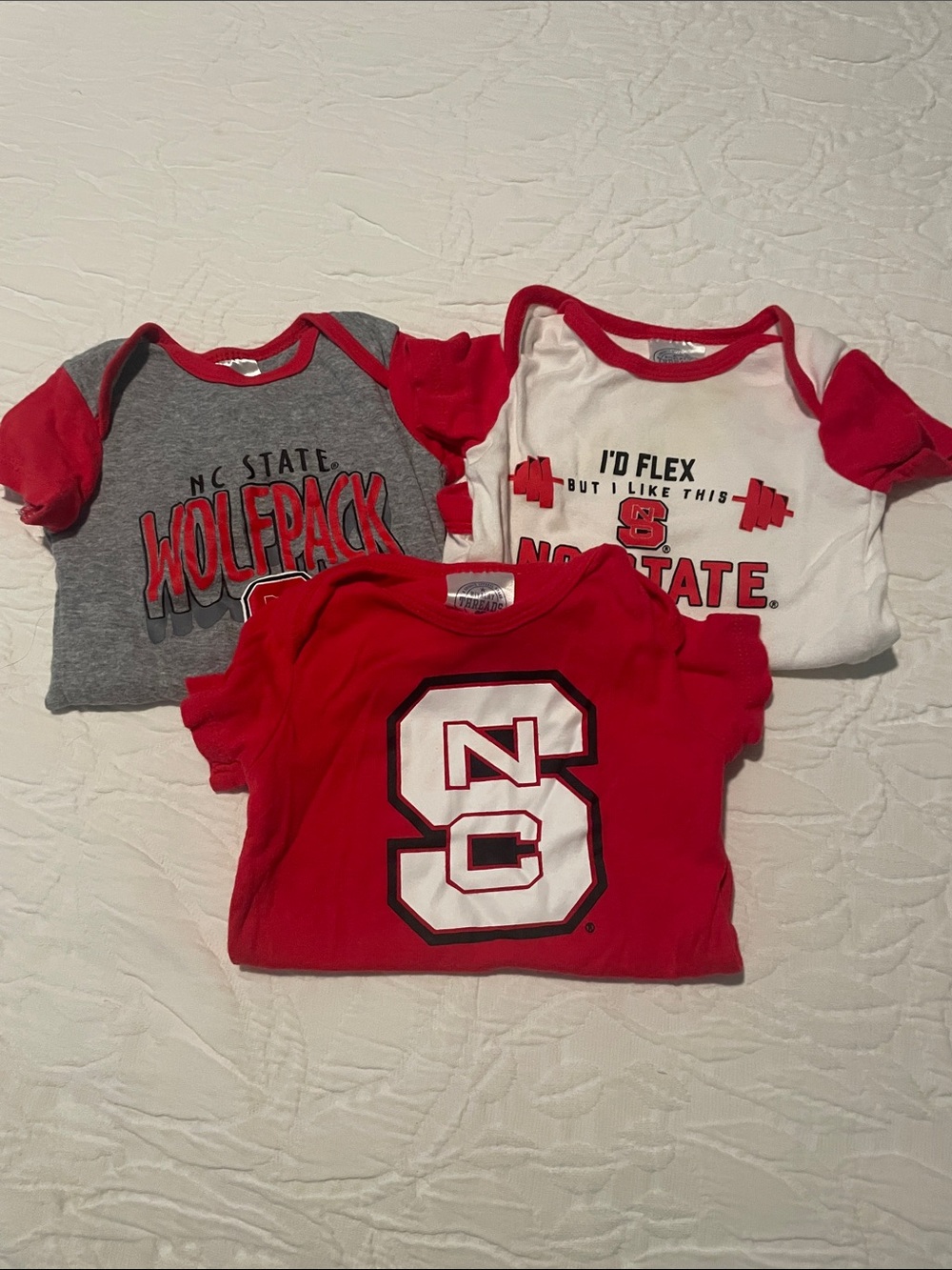 Rivalry Threads Red, Gray & White NC State Kids Short-Sleeve Tee Set